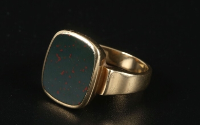 Gold men's ring with green Heliotrope stone
