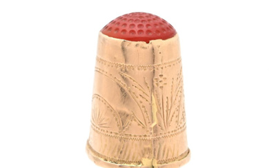 Curio Miscellaneous THIMBLE, 18K gold, carnelian, Sweden 1827, weight 4...