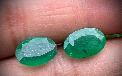 Natural Emerald Oval Faceted Cut 10 Carats Gemstone Pair