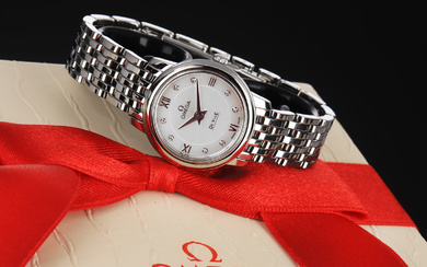 Omega 'De Ville Prestige'. Women's watch in steel with brilliant-set mother-of-pearl dial - box + certificate. 2019