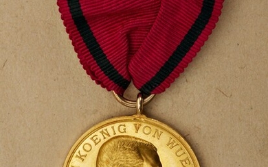Orden & Ehrenzeichen Deutschland - Württemberg : Médaille d'or du service civil de Guillaume II....