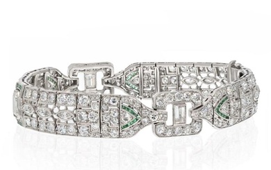 Oscar Heyman Platinum Circa 1925 Diamond And Calibre Cut Green Emerald Bracelet