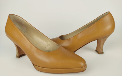 PRADA Decolleté shoes in leather