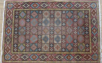 (-), Perzisch tapijt 200 x 130