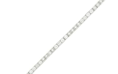 Platinum and Diamond Straightline Bracelet