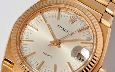Rolex, Réf. 5100, n° 101, vers 1970. Une rare, massive et atypique montre en or,...