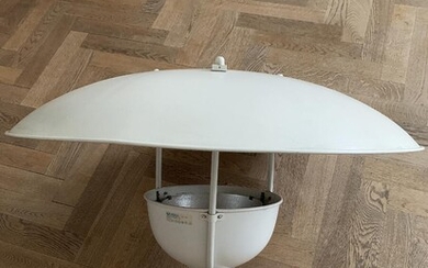 NOT SOLD. Sven Markelius: Large ceiling lamp of white lacquered metal. Model 703. Designed 1930's. Manufactured by Upsala. H. 60 cm, Diam. 82 cm. – Bruun Rasmussen Auctioneers of Fine Art