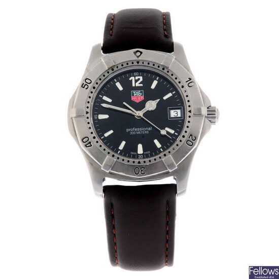 TAG HEUER - a stainless steel 2000 Series wrist watch, 37mm.