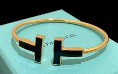 Tiffany T Wide Black Onyx Wire Bracelet in 18k Yellow Gold