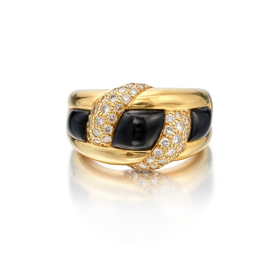 Van Cleef & Arpels Gold, Onyx and Diamond Ring, France