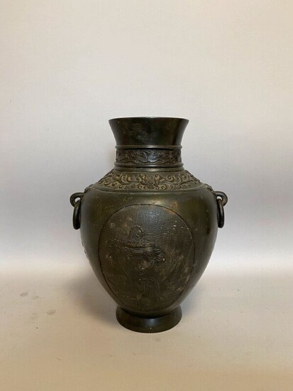 Vase en bronze de forme balustre, à deux... - Lot 72 - A.Blanchy | E.Lacombe - Bordeaux Chartrons - Bordeaux Enchères