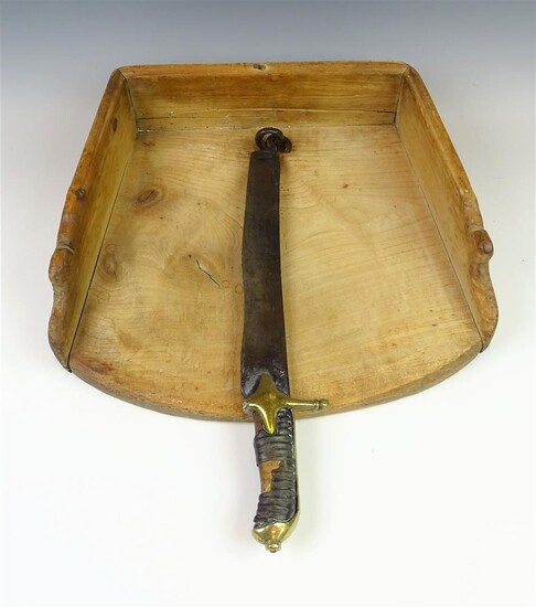 (-), houten snijplank met mes, 19e eeuw, afmeting:...