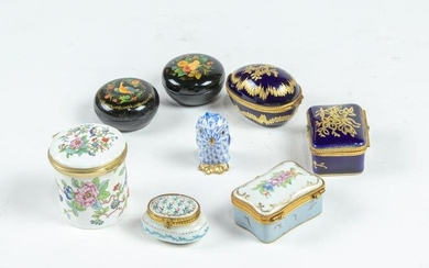 (lot of 8) Porcelain and lacquer trinket boxes
