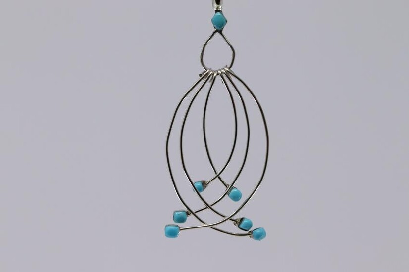 sterling silver pendant has 6 round wires with 6