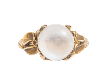 10kt Gold and Moonstone Ring
