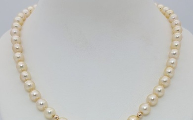 14 kt. Akoya pearls, Gold - Necklace with pendant - 0.75 ct Emerald