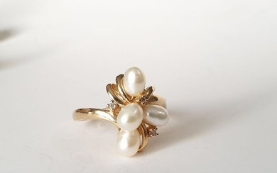 14 kt. Gold - Ring Pearl - Diamonds