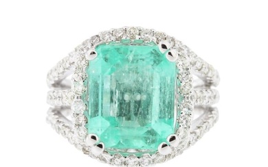 14KT White Gold 5.58 ctw Emerald and Diamond Ring