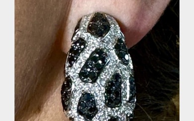 18K White Gold Black & White Diamond Earrings