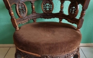 Mayor seat - Wood, dust - 19th century