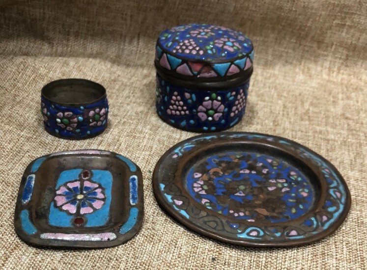 3 plates and a copper Iraqi box with Islamic enamel 19th century there are flaws