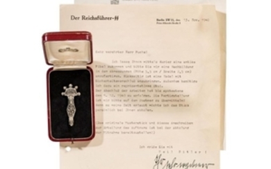 Heinrich Himmler - silberne Bügelfibel im germanischen Stil, Juwelier Ernst Menner, Stuttgart, 1940