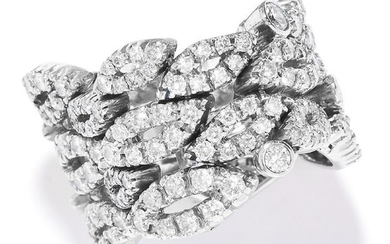 DIAMOND DRESS RING in white gold or platinum, in