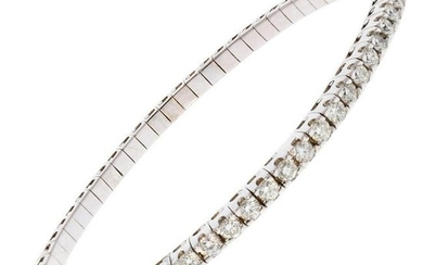 2.01 Carat Total Diamond Stretchable Bracelet in 18