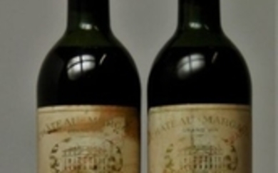 2 bouteilles CHÂTEAU MARGAUX 1er Gcc Margaux. 1955…