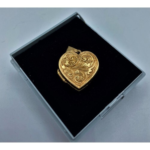 9CT GOLD HEART LOCKET PENDANT PATTERNED AND ENGRAVED "LOVE Y...