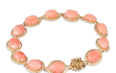 A CABOCHON STONE BRACELET, mounted in 14ct yellow gold