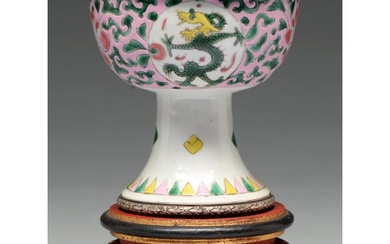 A Chinese famille rose stem cup, the bowl enamelled with dra...