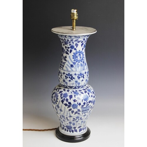 A Chinese porcelain blue and white lamp base, 20th century, ...