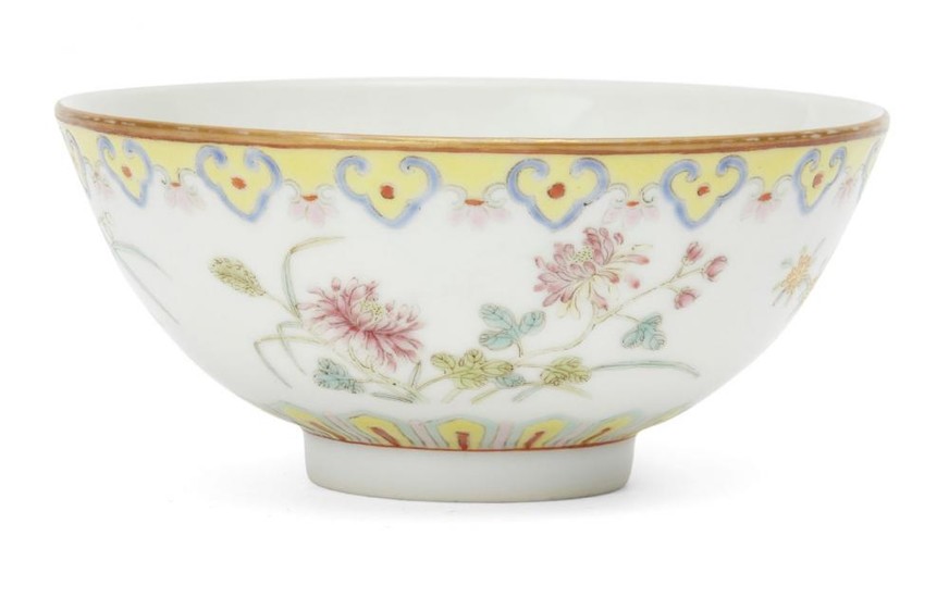 A Chinese porcelain bowl, 20th century, painted...