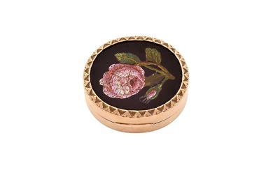 A George III Gold-Mounted Micromosaic-Vinaigrette Apparently Unmarked, Circa 1820