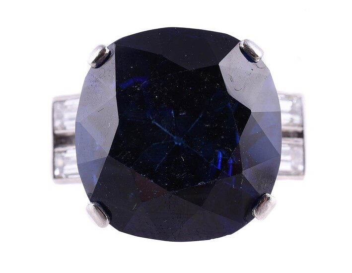 A MID 20TH CENTURY SYNTHETIC SAPPHIRE AND DIAMOND DRESS RING