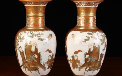 A Pair of Fine Late Meiji Period Japanese Kutani Baluster Vases. The sides decorated with figural sc