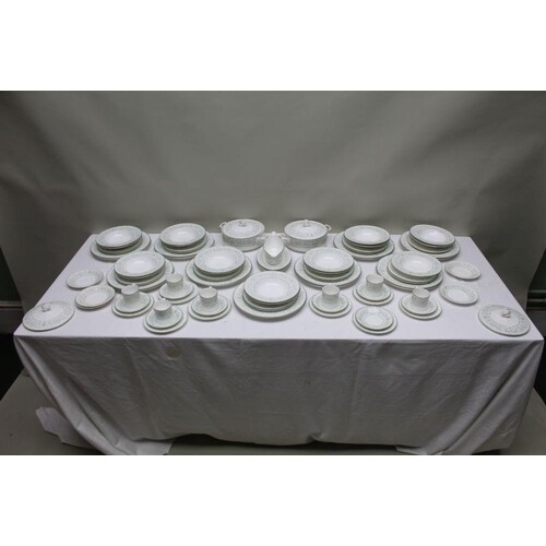A ROYAL WORCESTER 'ALLEGRO' PATTERNED DINNER SERVICE with va...