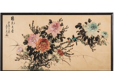 A fine Chinese watercolor painting with flowers, 1st half of the 20th century