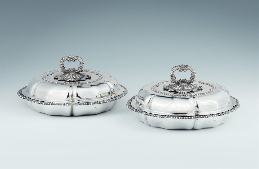 A pair of George IV silver dishes made for Princess Viktoria von Preußen