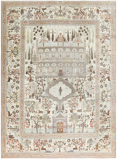 ANTIQUE PERSIAN PALACE SCENE TABRIZ RUG. 15 ft 6 in x 10 ft 10 in (4.72 m x 3.3 m).