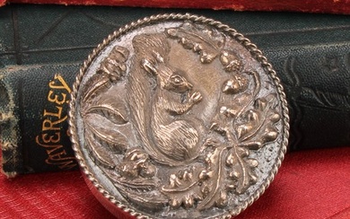 An Elizabeth II silver circular trinket box, the push-fittin...