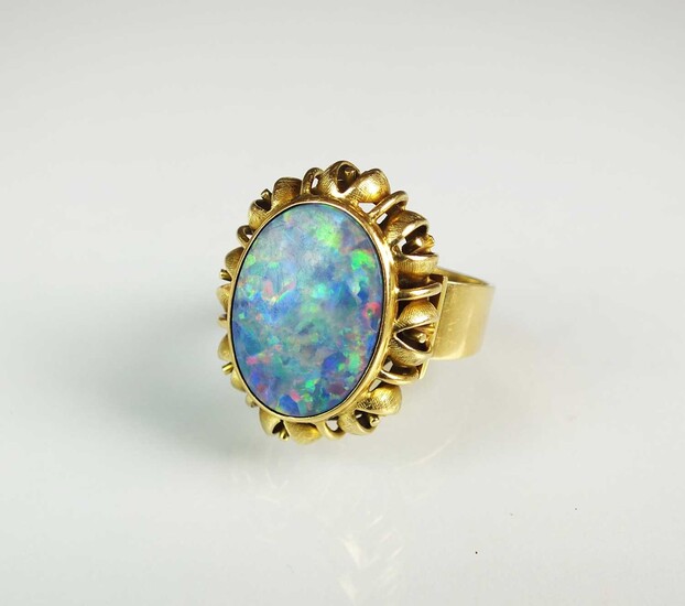 An opal doublet dress ring