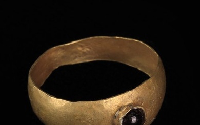 Ancient Roman Gold Ring with Garnet