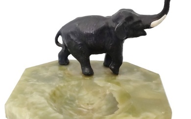 Antique Bronze Elephant Figure Green Agate Coin Dish Ash Tray