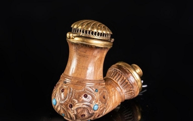 Arte Islamica A 19th century European pipe for