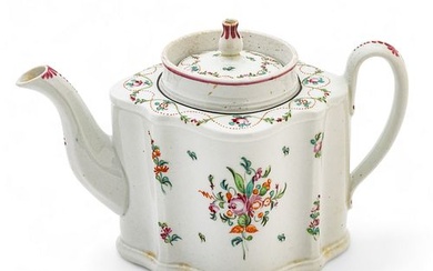 Attr. New Hall Porcelain (Staffordshire, England) Covered Teapot, Ca. 1790, H 6.25" W 4.25" L 9"