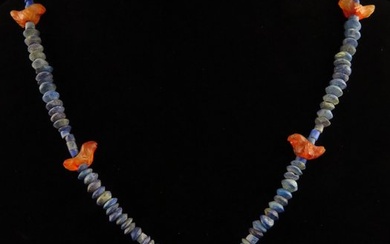 Bactrian Necklace made of Lapis beads with Carnelian Bird amulets - 46 cm (No Reserve Price)