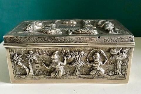 Box, Indiana silver box (1) - Silver - Burma - early 20th century