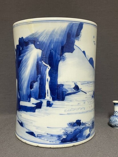 Brushpot "Bitong" - Most beautiful cobalt ever seen - Waterfall, trees, houses, person in boat under - Porcelain - China - Qing Dynasty (1644-1911)